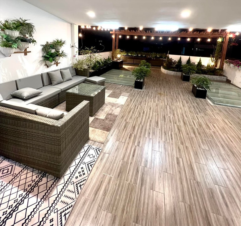  Biệt thự của Hồ Quang Hiếu gần 400m2, có thiết kế hiện đại, sang trọng và không gian rộng rãi.