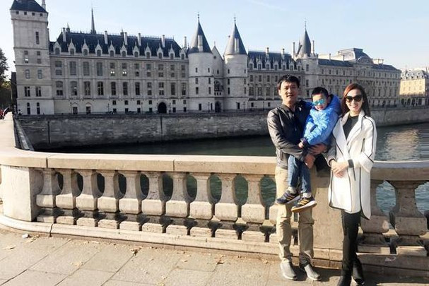 Có những chuyến đi kéo dài gần cả tháng qua nhiều nước châu Âu. Ảnh: Vietnamnet