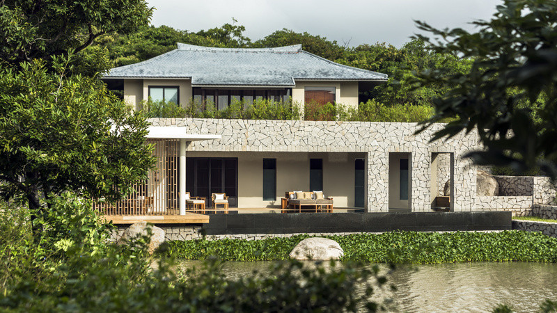 Đây cũng là điểm dừng chân của giới siêu giàu Việt Nam, giá phòng nghỉ có thể lên đến hơn trăm triệu đồng/đêm. Ảnh: Ivivu