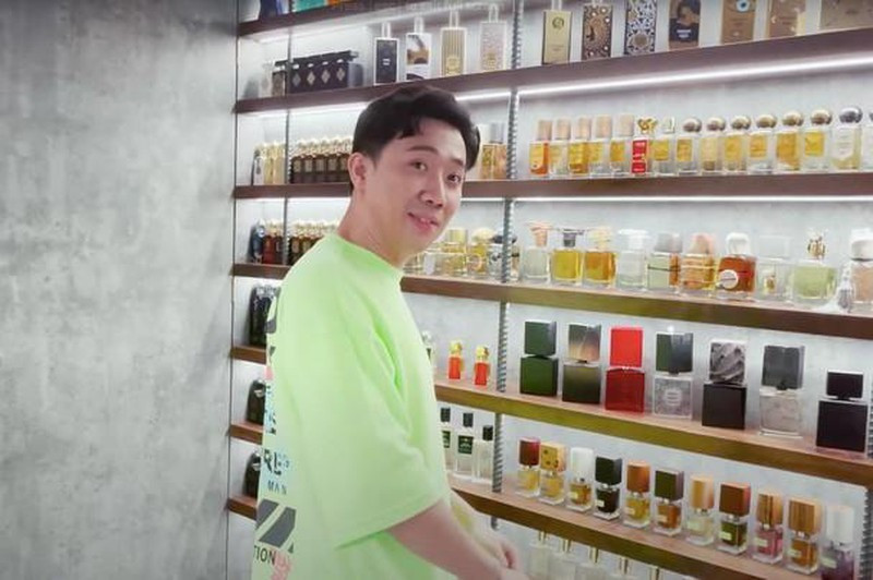 Bên cạnh đó, MC Trấn Thành còn sở hữu bộ sưu tập nước hoa, đồng hồ cùng nhiều đồ hiệu đắt giá. Ảnh: Lao động