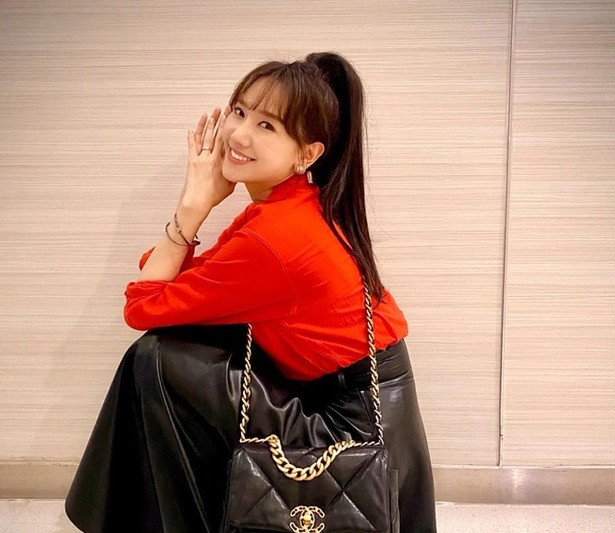 Tương tự, Hari Won cũng sở hữu BST đồ hiệu bất cứ mỹ nhân nào trong Vbiz cũng phải nể. Ảnh: FBNV