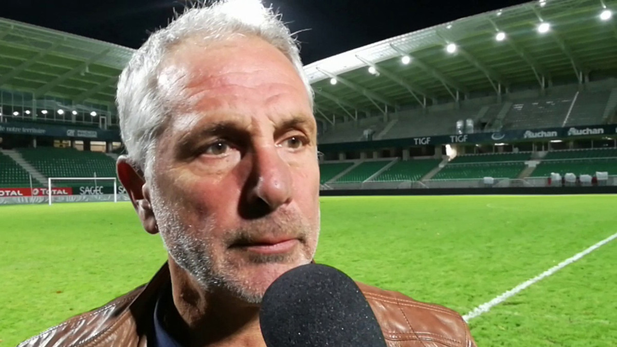 Bernard Laporte-Fray nuôi tham vọng đưa Pau FC lên chơi ở Ligue 1. Ảnh; Dailymotion