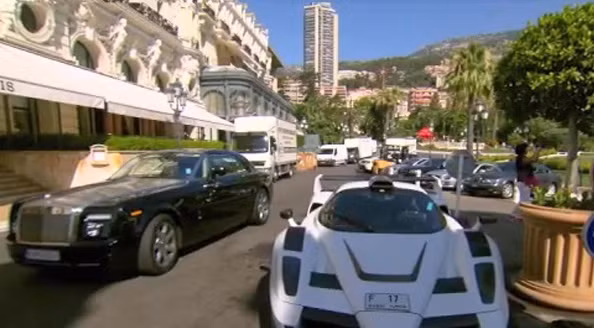 Tỷ lệ này tương đương với việc cứ 3 công dân Monaco thì 1 người là triệu phú, hoặc tỷ phú.