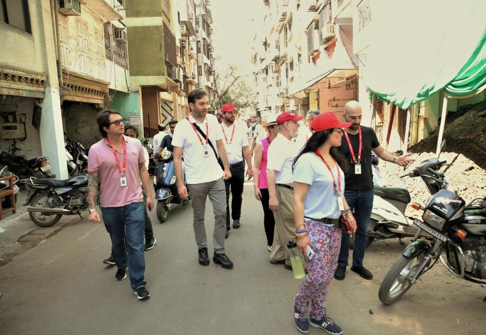 Nghề chế tác kim cương bắt đầu rộ lên ở thành phố này từ những năm 70 của thế kỷ trước. Ảnh: Localsamosa