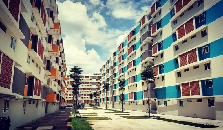 Ca trieu nguoi lao dong lo chon an cu, chuyen gia vach cach ha gia nha