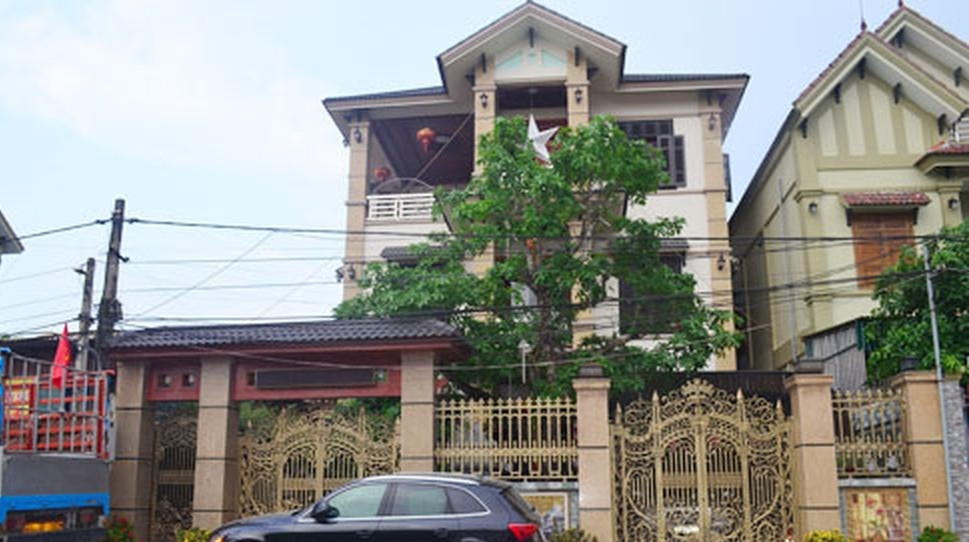 Nhờ nghề buôn đồng nát, vùng quê này bỗng phất lên như diều gặp gió. Ảnh: Baonghean