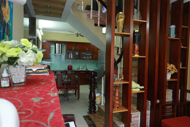 Cách bài trí không gian như phòng khách, nhà bếp, phòng ngủ được thiết kế giản tiện nhưng vẫn giữ được nét hiện đại.