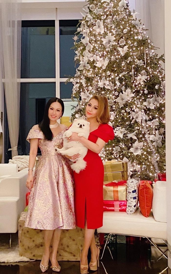 Bên trong căn biệt thự của Hà Phương sang trọng như khách sạn 5 sao với tông màu trắng chủ đạo. Ảnh: FB Minh Tuyết