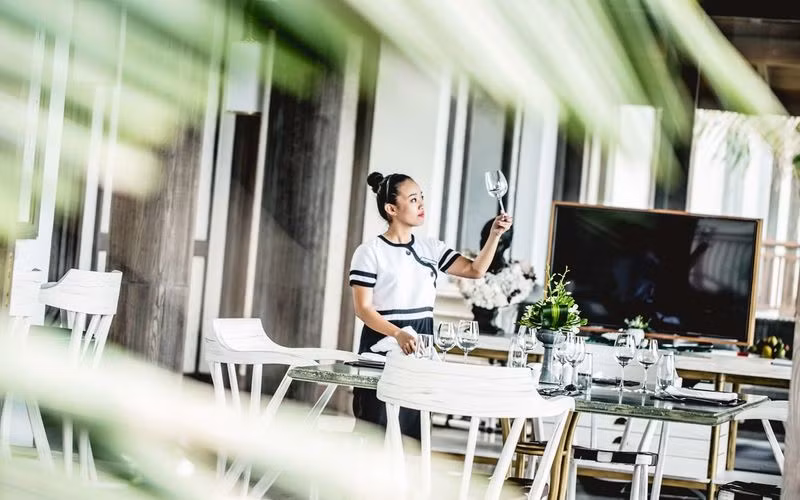 Bên cạnh đó, nơi tổ chức hôn lễ của Ngô Thanh Vân còn còn mang đến nhiều món ăn sang trọng, mang đậm văn hoá ở nhiều địa phương. Ảnh; Chudu24