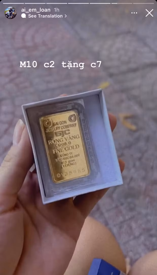 Chị gái nhà giàu Lê Loan tậu 1 cây vàng "4 số 9" nhân ngày vía Thần Tài. Nguồn ảnh: Instagram