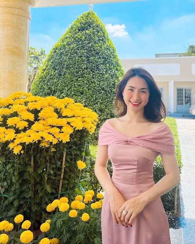 Ngoài thu nhập từ ca hát, nữ ca sĩ còn góp mặt trong nhiều gameshow truyền hình và kênh YouTube cá nhân. Ảnh: Vietnamnet