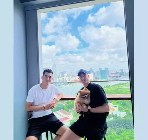 View của căn hộ hướng ra phố đi bộ Nguyễn Huệ, cầu Thủ Thiêm. Ảnh: FBNV