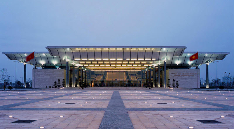 Ngoai Trung tam Hanh chinh Hai Phong, GMP thiet ke cong trinh tam co nao?