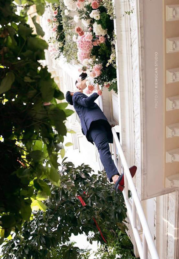 Sáng 13/6, lễ vu quy của Minh Hằng và ông xã doanh nhân ngành dệt diễn ra. Sau đó, nữ ca sĩ được ông xã doanh nhân rước về nhà riêng. Ảnh: KiengCan team