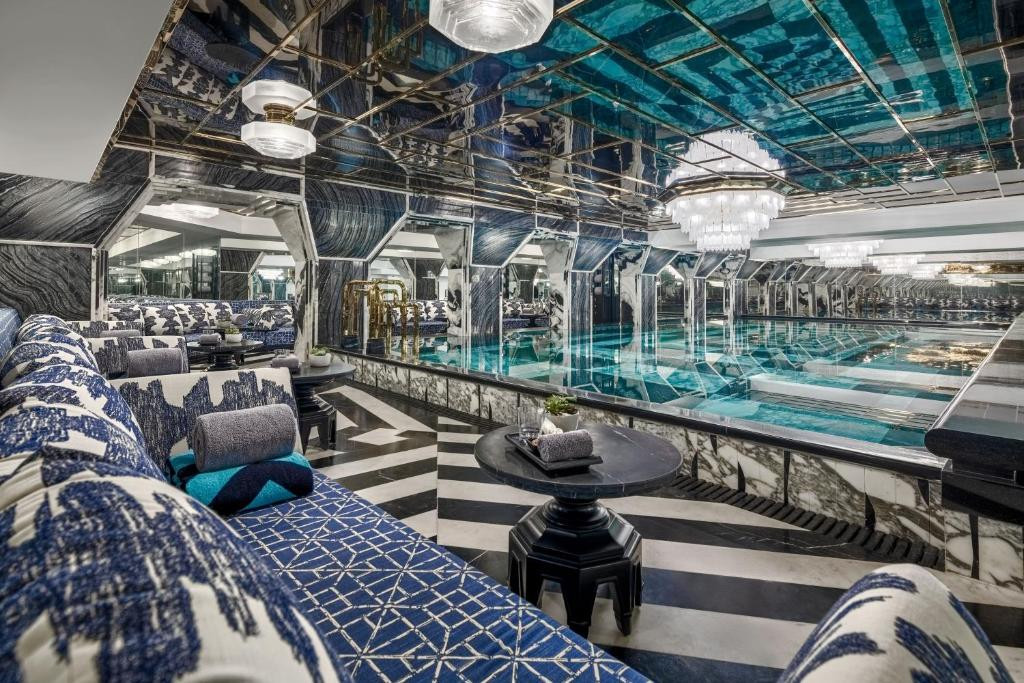 Theo Travel + Leisure, "nếu có cụm từ tiếng Việt nào để mô tả Capella Hanoi, đó là tinh tế". Ảnh: Booking