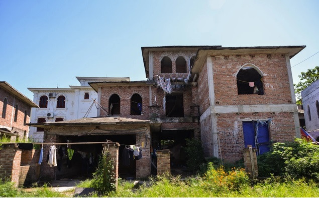 Dù bị bỏ hoang la liệt, không người ở nhưng trong 2 năm gần đây, mức giá tại khu đô thị này đã tăng gấp 2 lần. Đặc biệt, từ cuối năm 2021 tới nay mức giá đã tăng từ khoảng 10 - 20%. Ảnh: Nhịp sống kinh tế