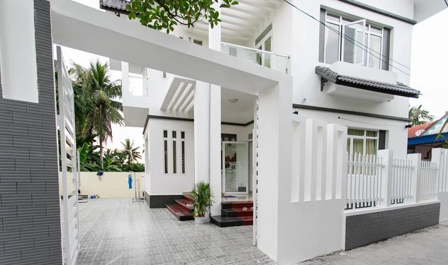 Căn nhà xây trên nền đất của ngôi nhà cũ và được hoàn thiện vào đầu tháng 10/2015. Ảnh: Tri thức trẻ