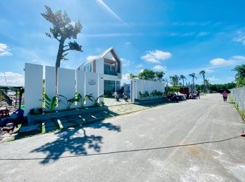  Biệt thự mới của Lê Giang toạ lạc tại Hồ Tràm, Vũng Tàu có diện tích 525m2 và được thi công trong vòng 5 tháng. Ảnh: TikTok