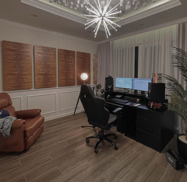 Trước đó, Sơn Tùng được cho là đã chuyển sang một nơi ở mới vô cùng sang chảnh. Ảnh: Facebook Nguyen Thanh Tung)