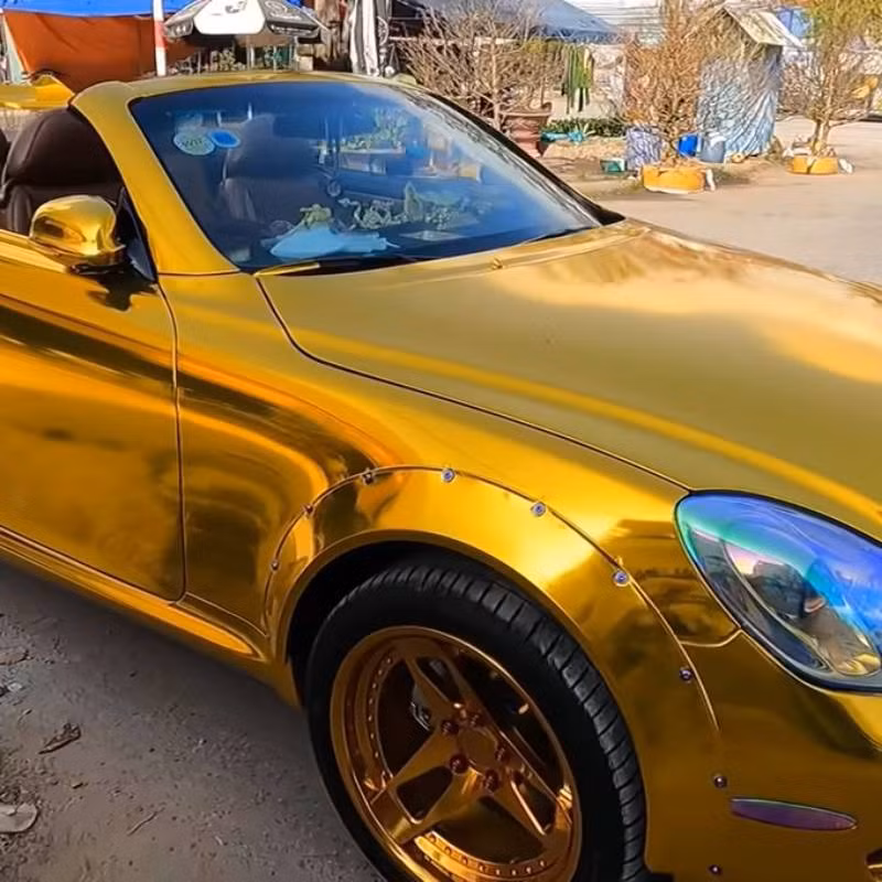 Người trong cuộc tiết lộ, chỉ nguyên chí phí mạ vàng cho xế xịn cũng lên tới hàng trăm triệu đồng. Ảnh chụp màn hình