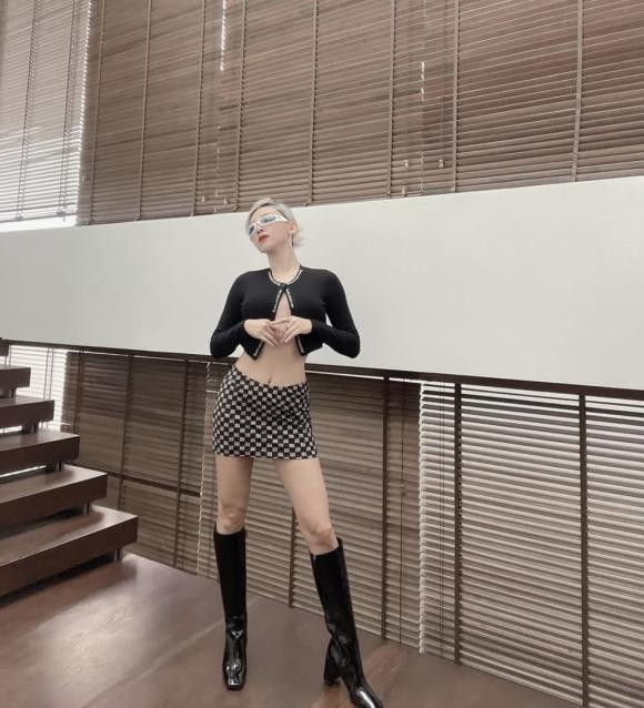 Trong nhà còn có nhiều góc sống ảo đẹp mắt.