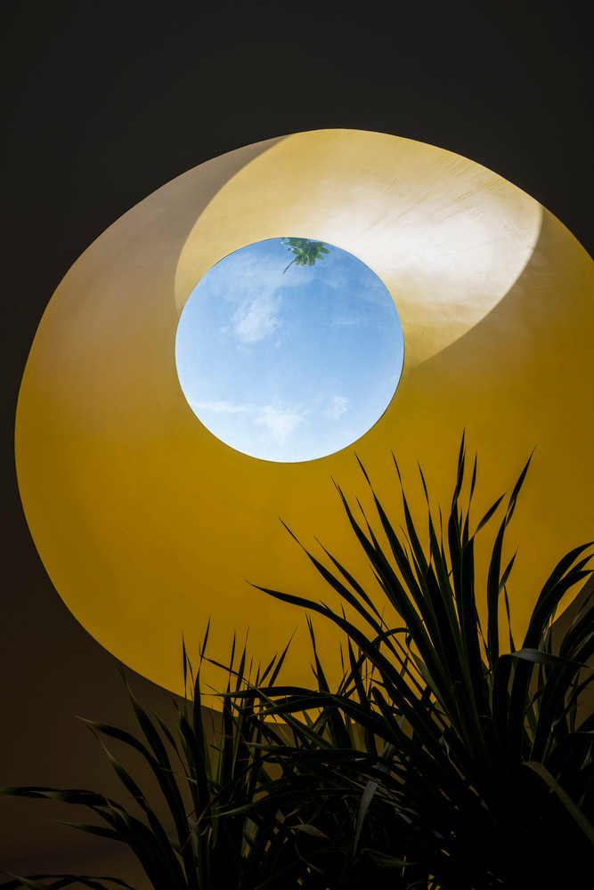 Giua Sai thanh, nha ong khong thieu gio va cay xanh-Hinh-8