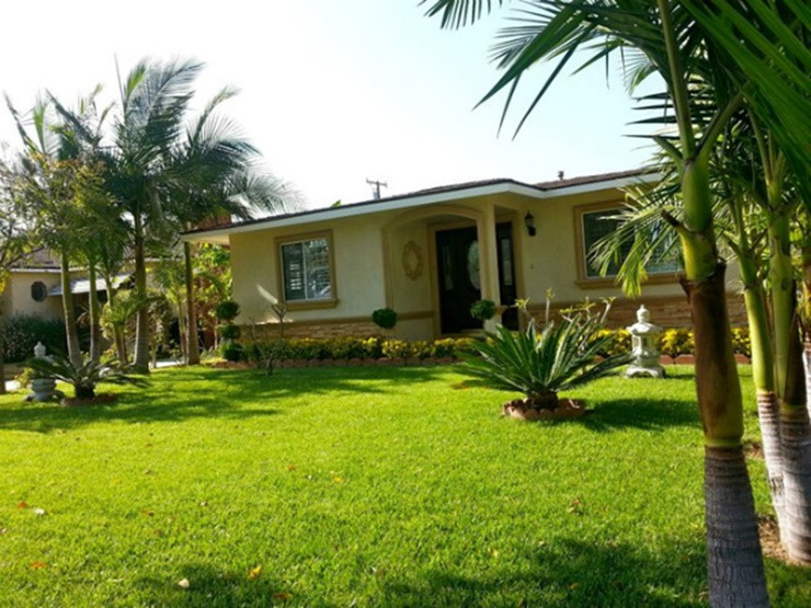 Trước đó, nam ca sĩ cũng sở hữu một căn nhà nằm ở ngoại ô ở California. Ảnh: Internet