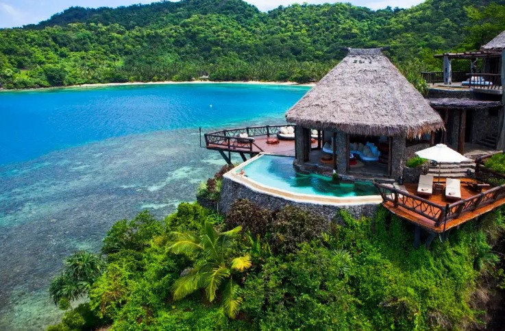 Nhà sáng lập đồ uống Redbull, Dietrich Mateschitz đảo Laucala ở Fiji với giá 10 triệu USD vào năm 2003 và biến nó thành một khu nghỉ dưỡng. Ảnh: Nytime