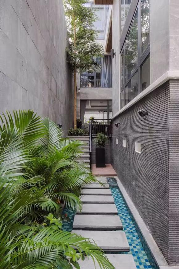 Căn biệt thự của Lê Hoàng cao 8 tầng, có diện tích tới 1.000m2.