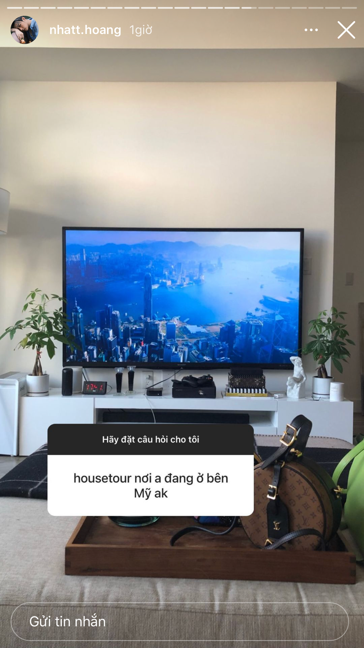 Tháng 8/2021, Nhất Hoànggây chú ý khi khoe nhẹ vài tấm ảnh về nơi ở hiện tại bên Mỹ. Ảnh: Instagram