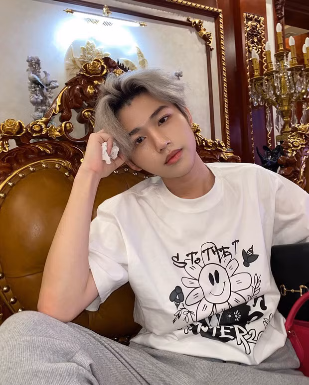  Rich kid Nhất Hoàng là gương mặt cực kì quen thuộc với dân mạng. Nhất Hoàng đã sang Mỹ du học từ lâu. Ảnh: Instagram