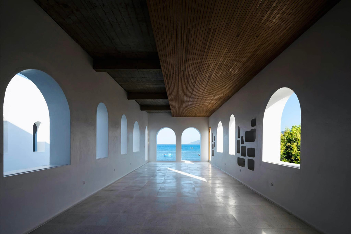 Ngôi nhà của vợ chồng Phan Như Thảo được thiết kế rộng và thoáng với bếp là khu vực chính.