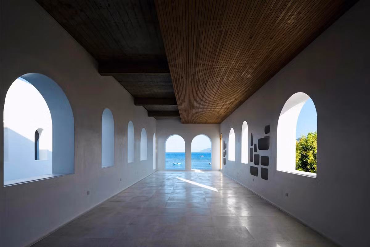 Ngôi nhà của vợ chồng Phan Như Thảo được thiết kế rộng và thoáng với bếp là khu vực chính.