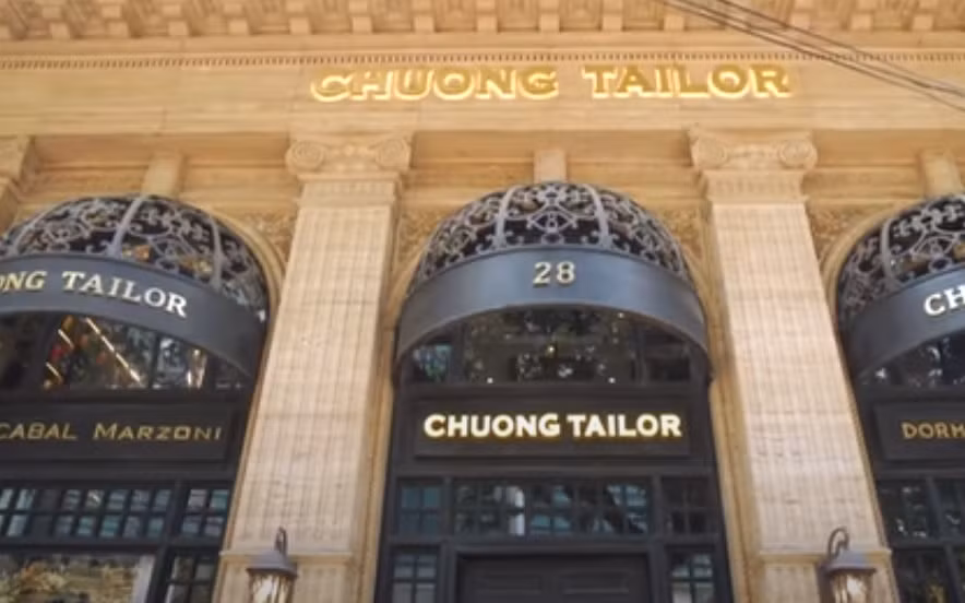 Căn biệt thự vừa là nơi để ở, vừa là một trong những cơ sở kinh doanh của anh Chương Tailor.