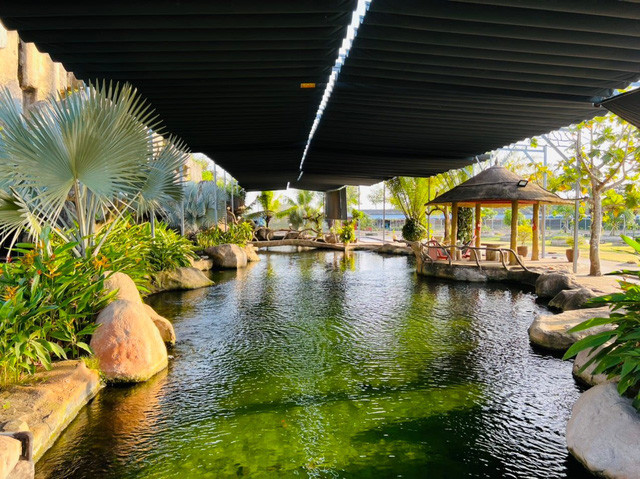 Hai cán bộ này được cho là liên quan đến việc cho bà Sủ Hoang chuyển mục đích sử dụng đất sai quy hoạch trong xây dựng công trình trên đất nông nghiệp. Ảnh: Facebook