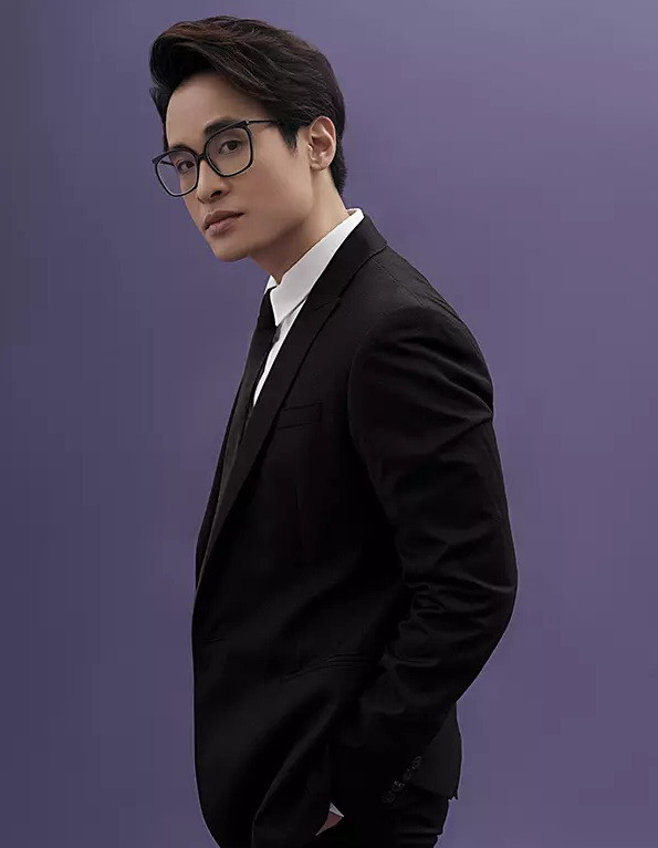 O tuoi 38, ca si Ha Anh Tuan giau co nao?