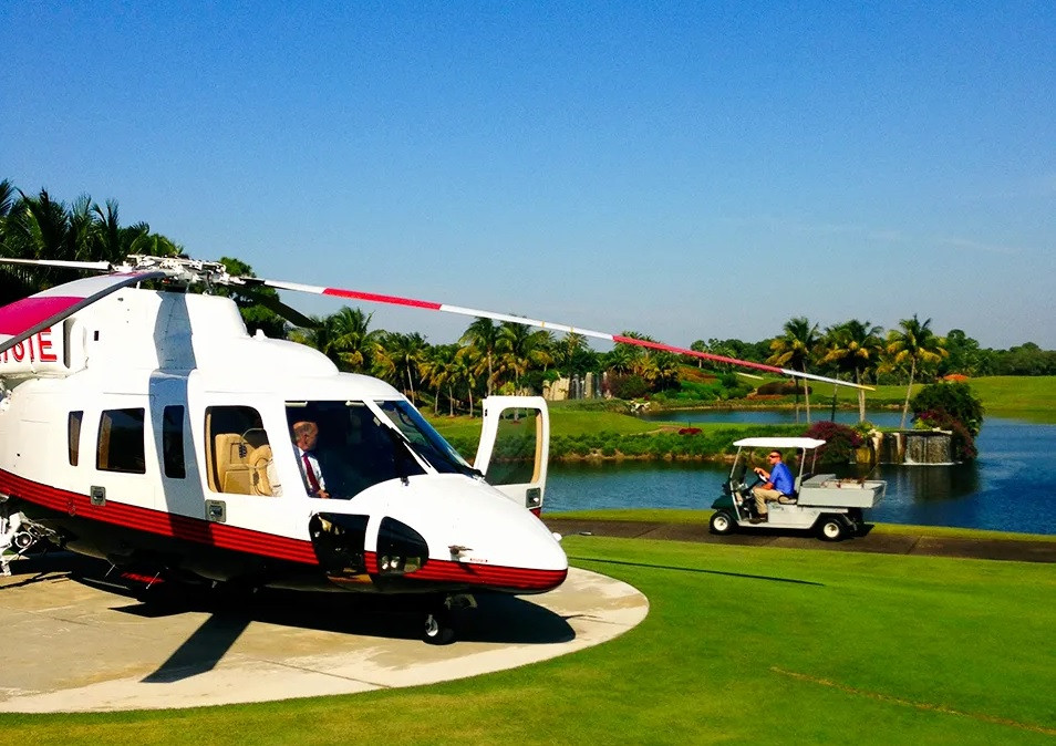 Để tham gia câu lạc bộ, mỗi người phải đóng phí thành viên là 100.000 USD. Sau khi ông Trump đắc cử vị trí tổng thống Mỹ, phí thành viên đã tăng gấp đôi, lên tới 200.000 USD. Ảnh: Vanityfair