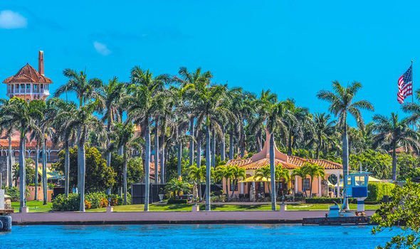 Khu nghỉ dưỡng Mar-a-Lago của ông Donald Trump còn được biết đến với tên gọi “Nhà Trắng mùa đông”. Ảnh: Getty