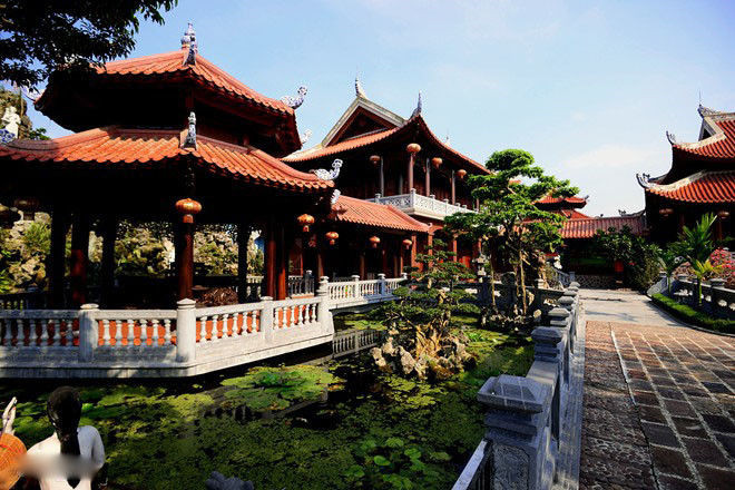 Để hoàn thành căn biệt phủ này, ông mất một thời gian dài 5 năm từ 2004 đến 2009. Ảnh: Đời sống VN