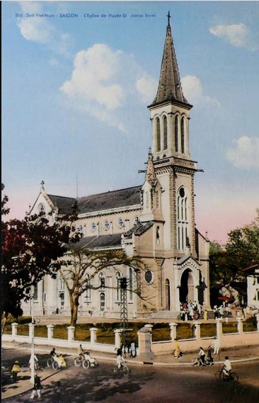 Do giau co cua gia toc tang chau 20.000 luong vang hoi mon