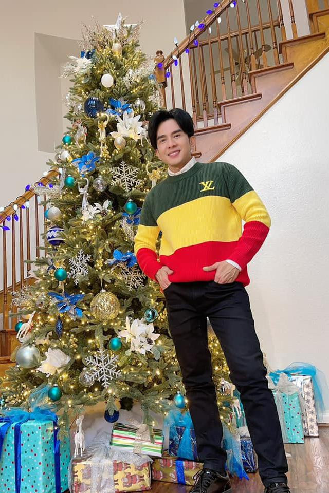 Đan Trường đón Giáng sinh tại nơi ở mới. Ảnh: FBNV