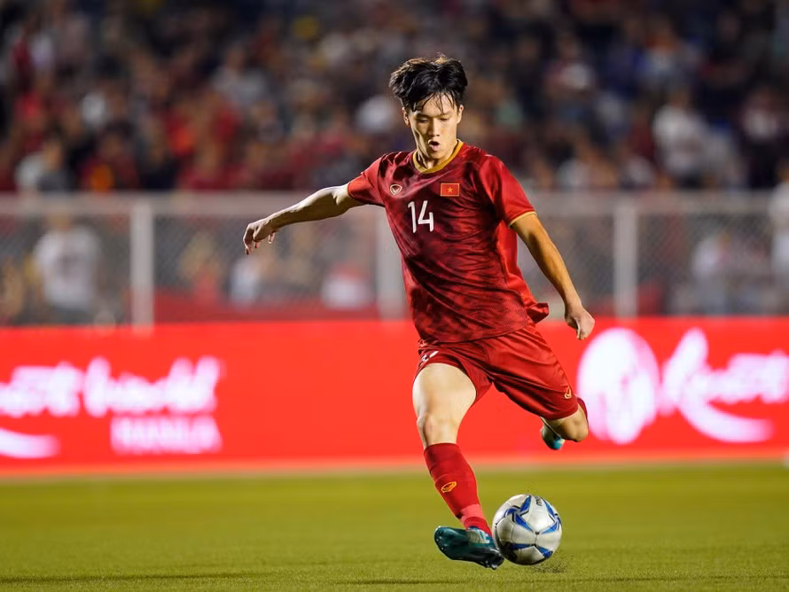 Không chỉ sắm được xe sang, Hoàng Đức còn đang điều hành công ty dệt may của gia đình. Ảnh: Tiền phong