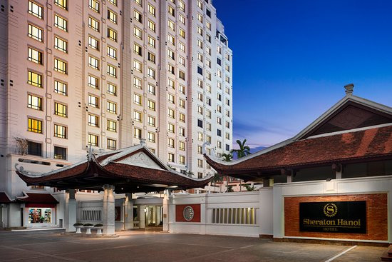 Khách sạn Sheraton là nơi được nhiều cặp đôi nổi tiếng yêu thích bởi phong cách hơi hướng cổ điển Tây Âu. Ảnh: Tripadvior