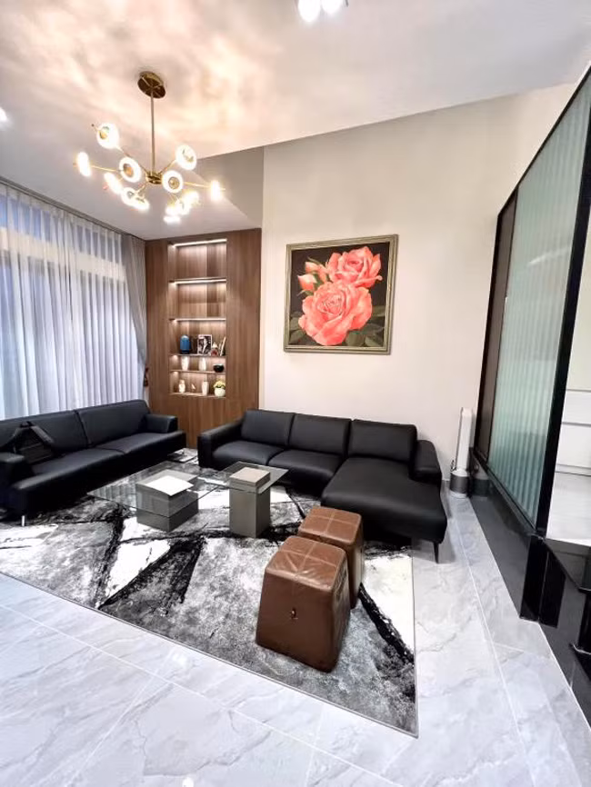 Nhà được bài trí hợp lý, tạo cảm giác thư thái và hiện đại. Ảnh: Facebook