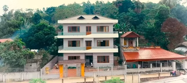 Căn nhà ở quê của Hà Đức Chinh được hoàn thành trước Tết Nguyên Đán 2019. Ảnh: Nhịp sống Việt