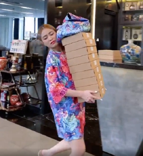 Cơ ngơi có giá trị vài tỉ đồng là thành quả tích góp của nữ diễn viên sau nhiều năm hoạt động nghệ thuật. Ảnh chụp màn hình