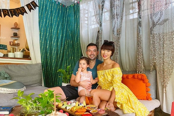 Giữa năm ngoái, gia đình Hà Anh rao bán lại căn hộ chung cư cũ để mua không gian sống rộng hơn cho con gái. Ảnh: Công lý &amp; xã hội