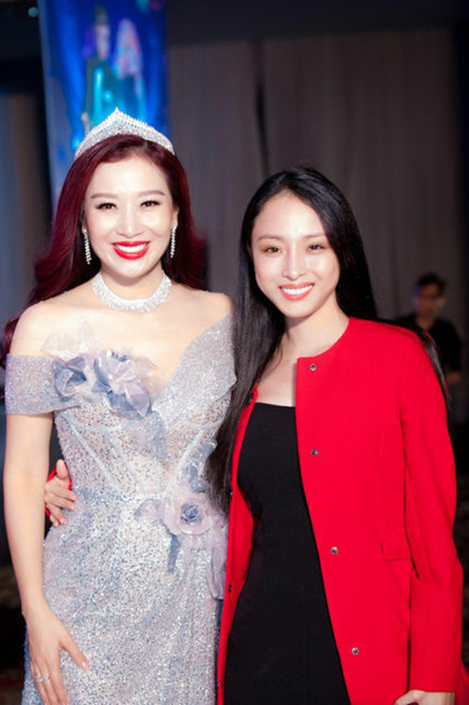 Biệt thự bề thế của Á hậu nâng đỡ Trương Hồ Phương Nga Biet thu be the cua A hau nang do Truong Ho Phuong Nga