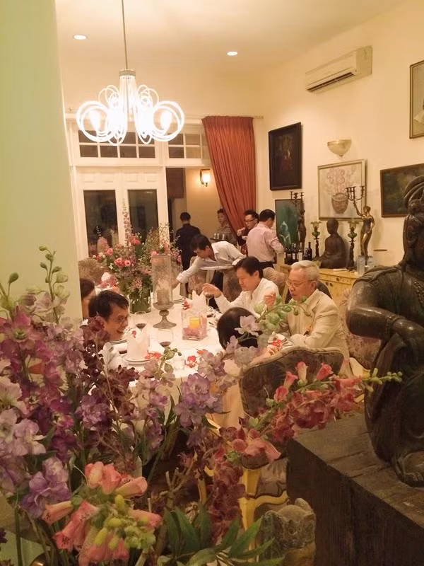 Các buổi tiệc gia đình thường được tổ chức trong không gian sang trọng. Ảnh: Yan