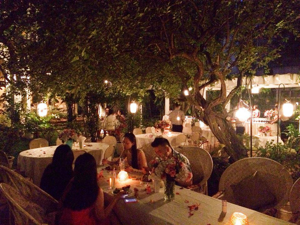 Thêm một hình ảnh hiếm hoi trong căn biệt thự rộng lớn của gia tộc Lý Quí. Ảnh: Internet